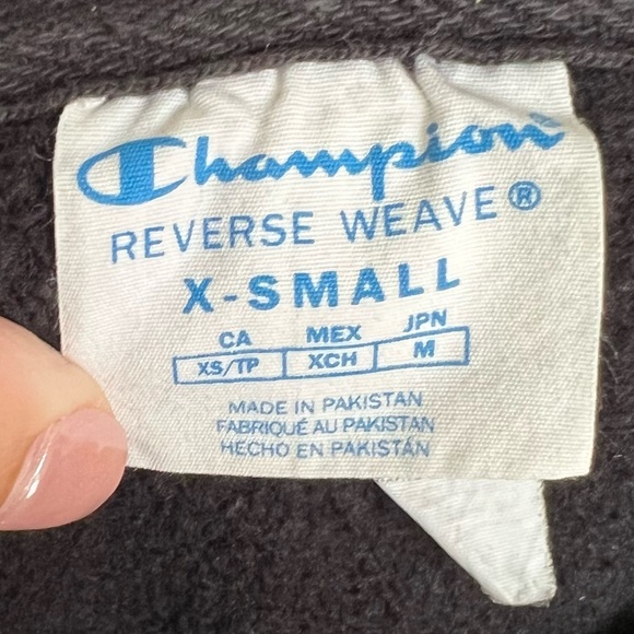 Champion sweater - Picture 3 of 3